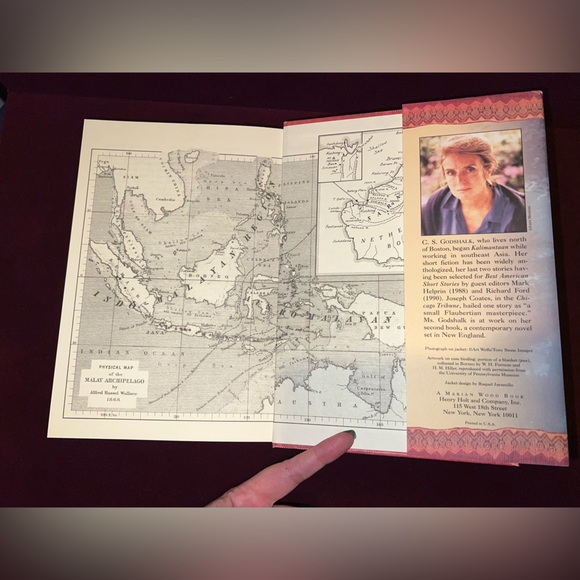 Kalimantaan Hardcover - First Edition - Picture 3 of 10